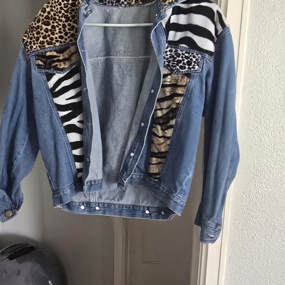 Denim Animal-Print Women's Jacket - Blue with Leopard & Zebra Accents